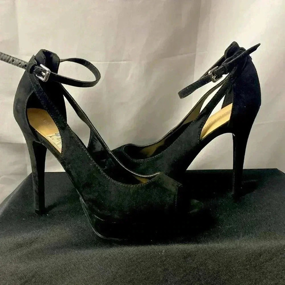 MARC FISHER WO SIZE 8.5 BLACK SUEDE 5” HEEL FRONT PLATFORM HEEL ANKLE STRAPS - Picture 1 of 16